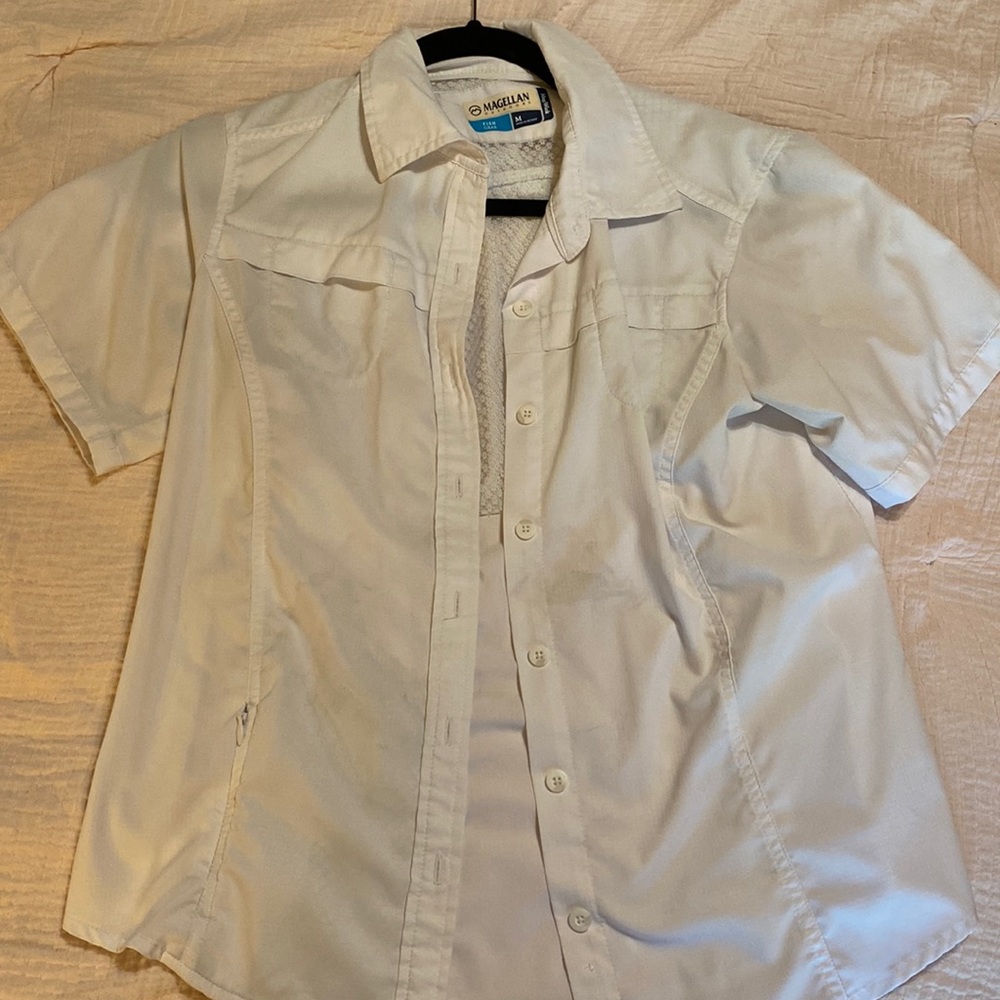 Magellan - White- Fish Gear- Medium Button up shirt
